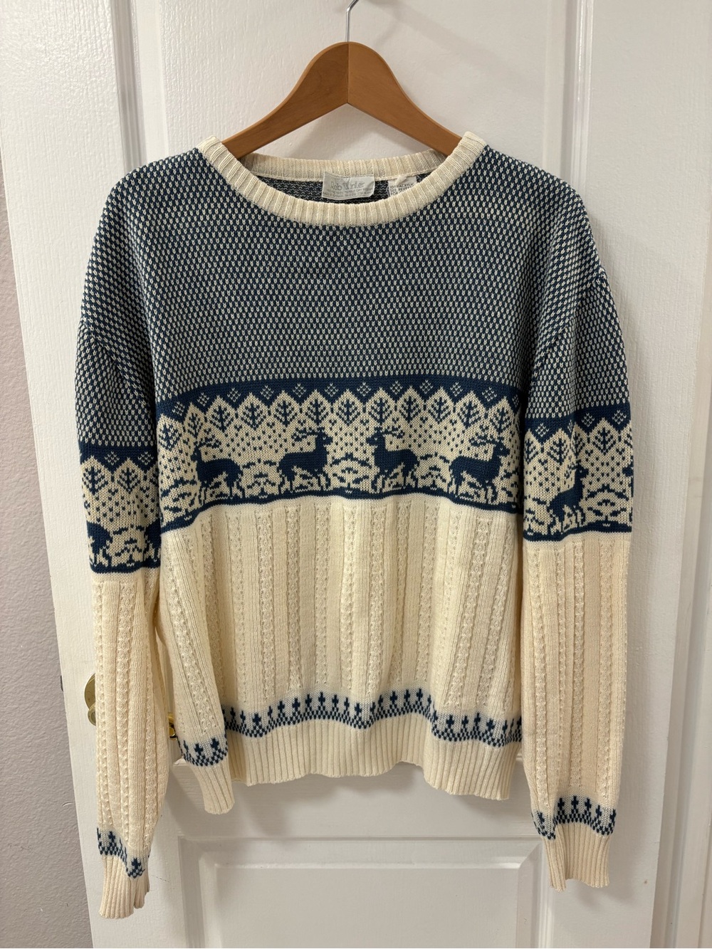Vintage Rob Winter Cream Blue Fair Isle Reindeer Crewneck Christmas Sweater